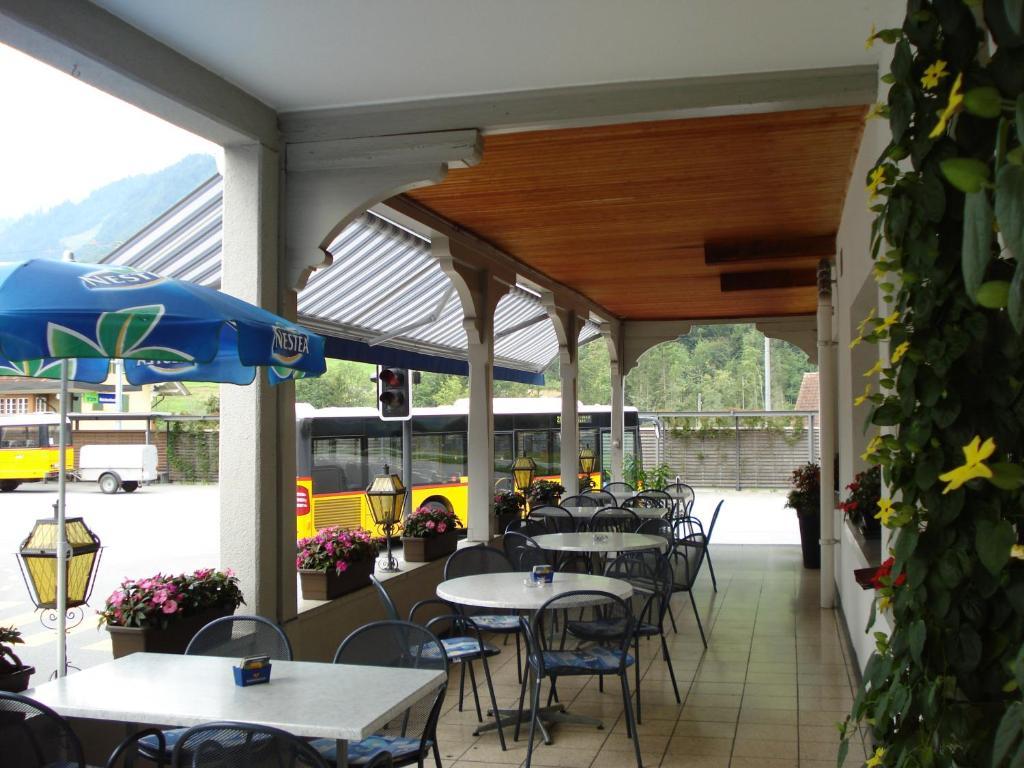 Hotel & Restaurant Bahnhof Reichenbach Reichenbach im Kandertal Buitenkant foto